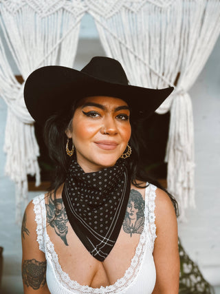 Floral Daisy Bandana