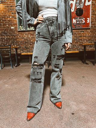 Harvey Distressed 90s Jeans