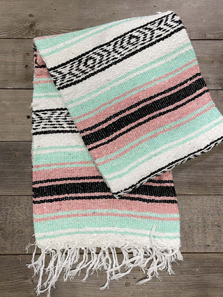 Classic Falsa Blanket